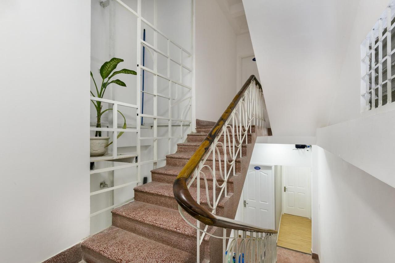 Oyo 414 Saigon Home Bandar Ho Chi Minh Luaran gambar