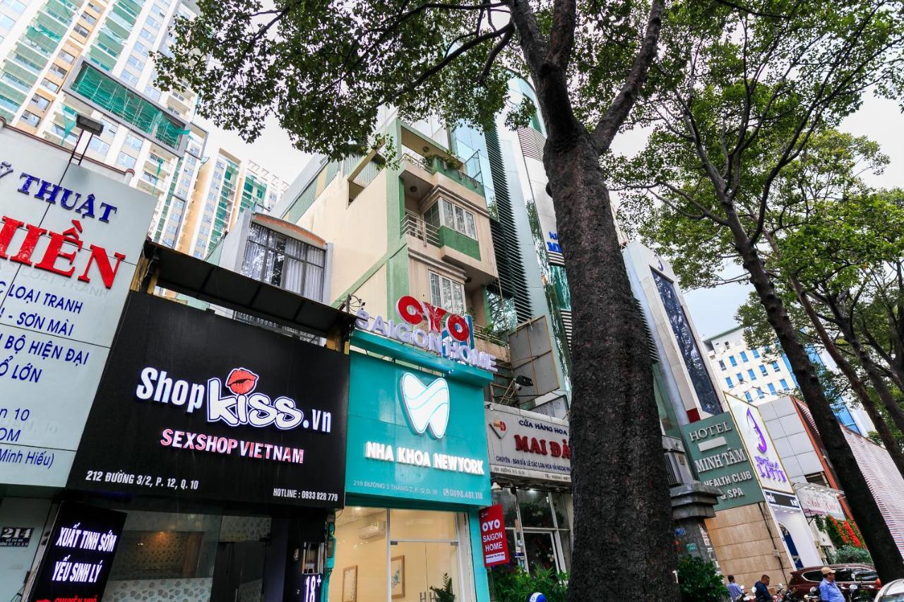 Oyo 414 Saigon Home Bandar Ho Chi Minh Luaran gambar